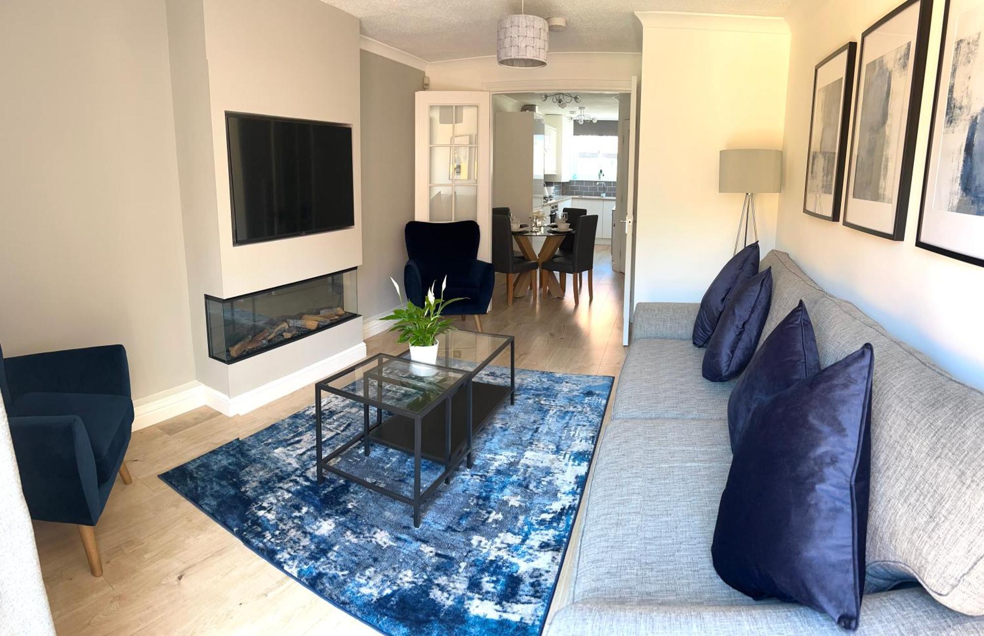 3 Bedroom - 2 Bathroom Townhouse In Corstorphine Near Murrayfield Stadium - Direct Bus To Edinburgh City Centre In 20 Minutes - Two Private Parking Spaces - Private Sunny Garden - Recently Refurbished Екстер'єр фото